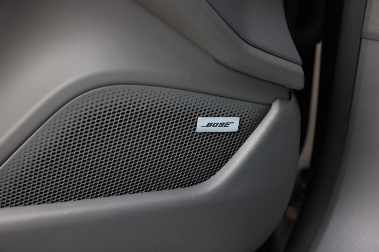 Porsche Taycan  2023