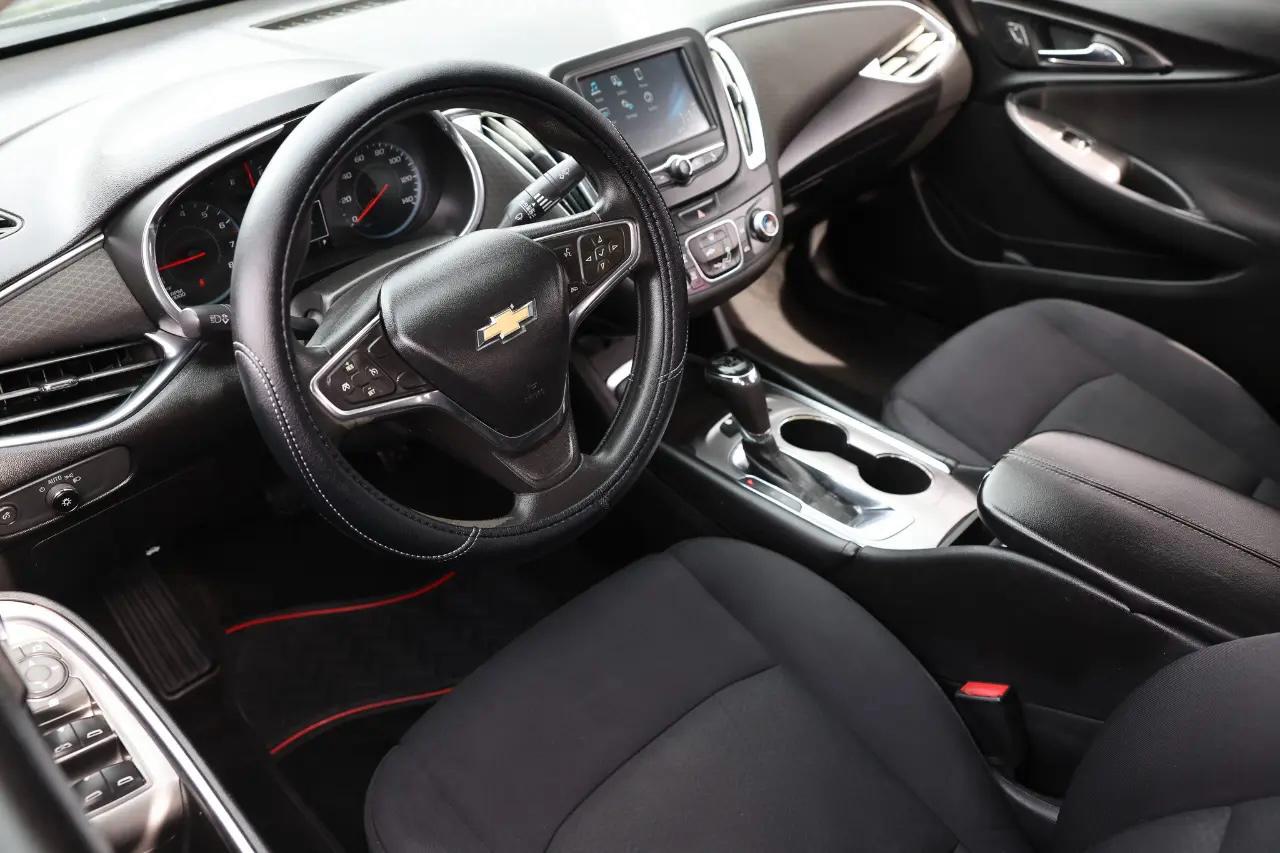 Chevrolet Malibu  2017