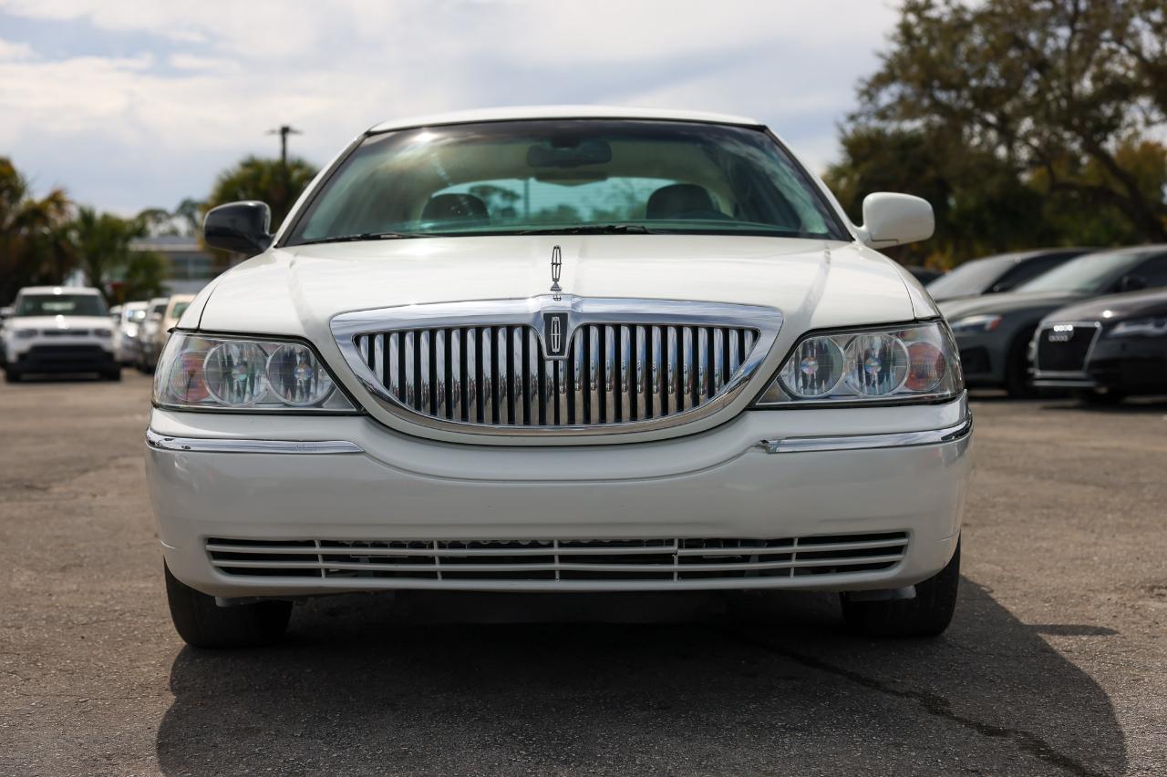 Lincoln Town Car  2006