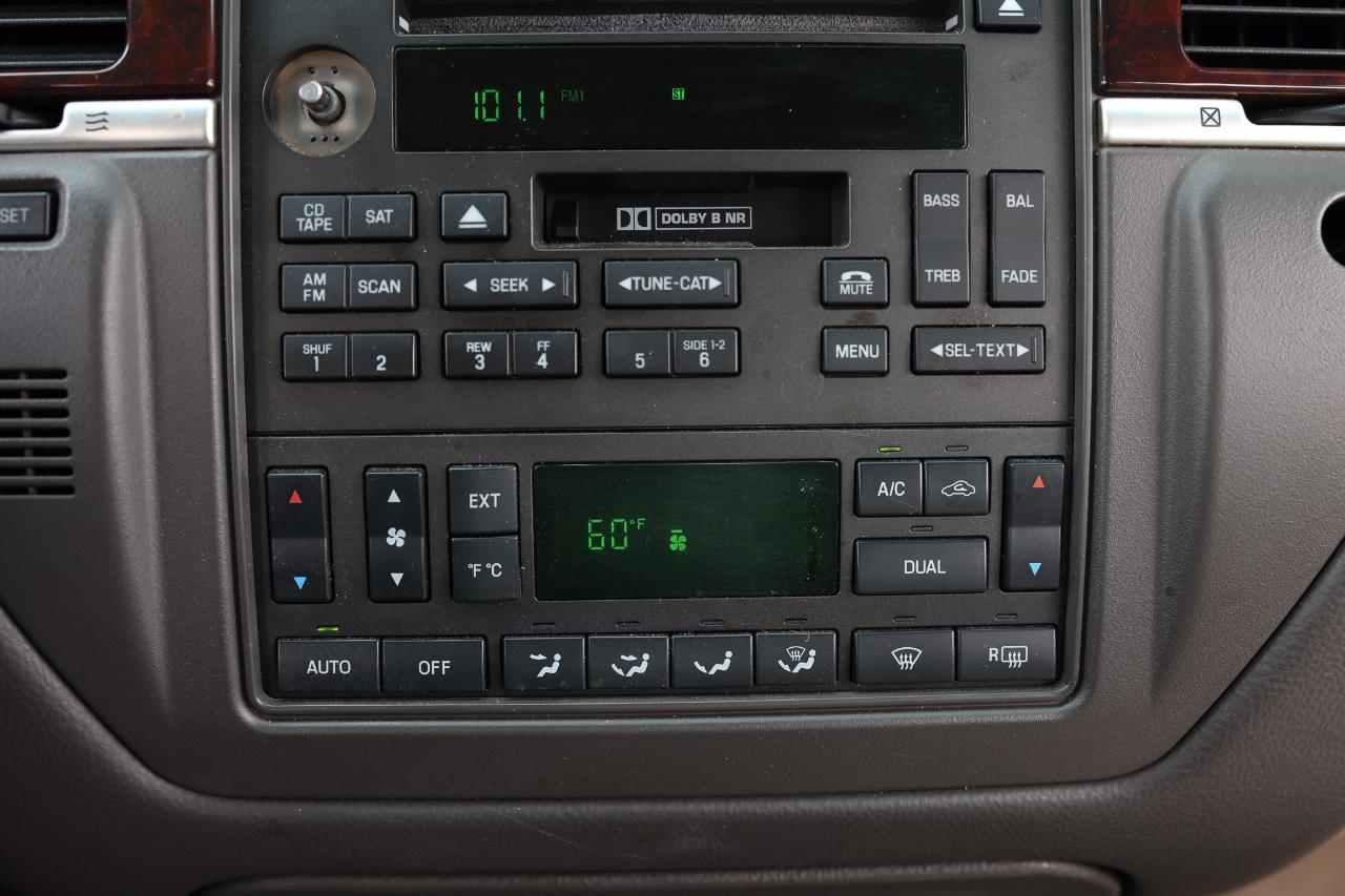 Lincoln Town Car  2006