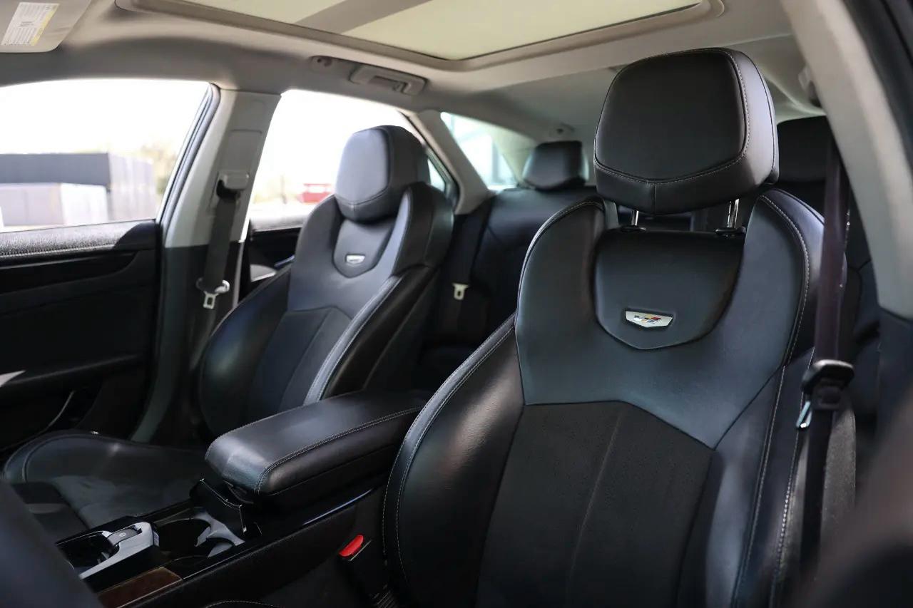 Cadillac CTS-V Wagon  2012