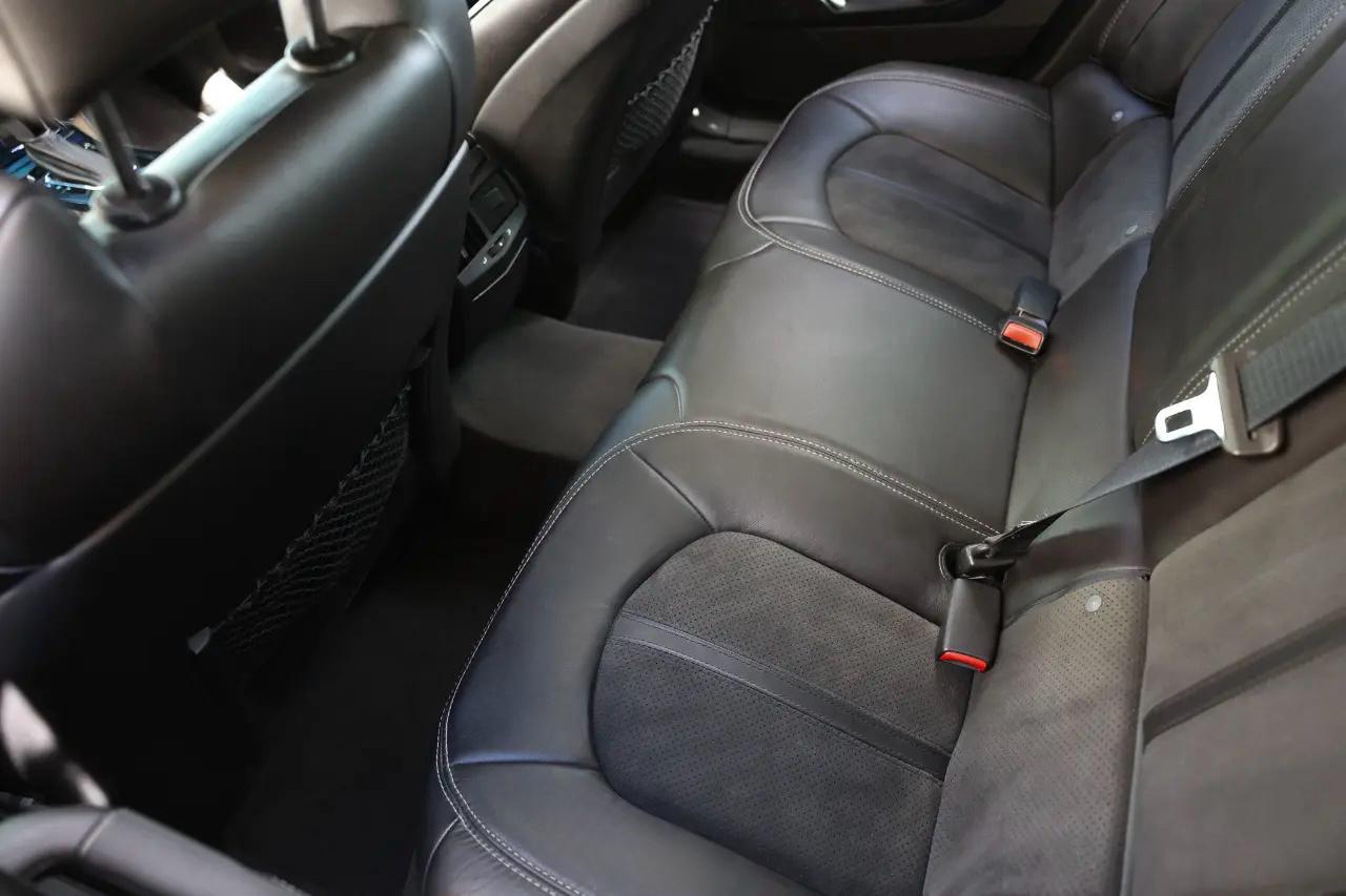 Cadillac CTS-V Wagon  2012