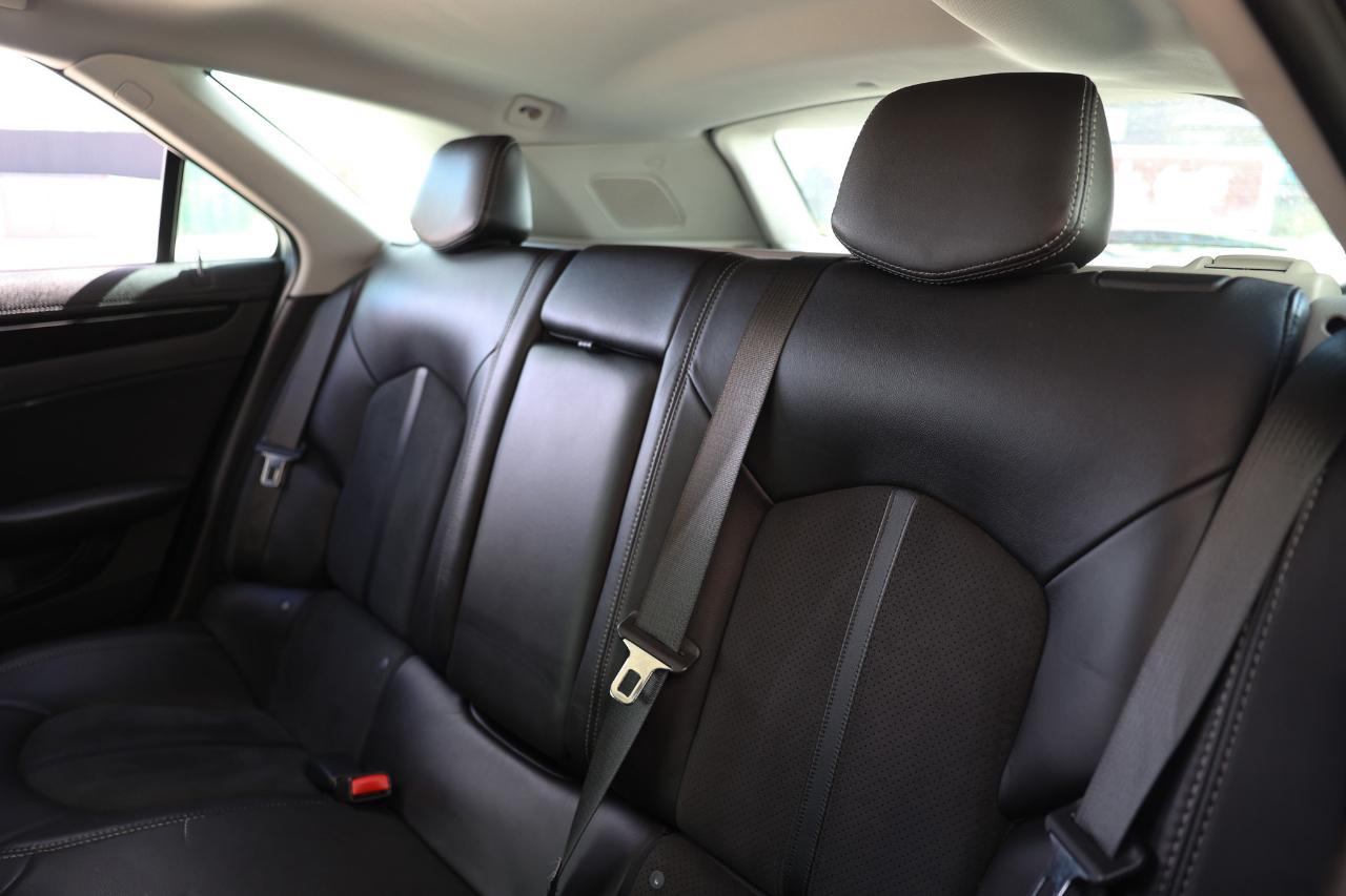 Cadillac CTS-V Wagon  2012