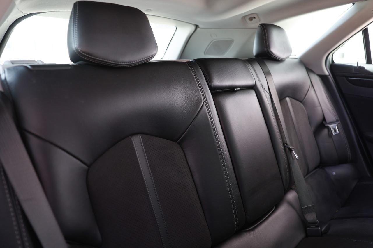Cadillac CTS-V Wagon  2012