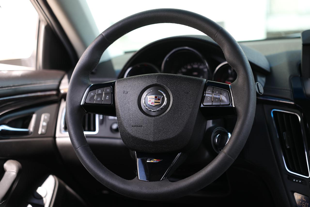 Cadillac CTS-V Wagon  2012