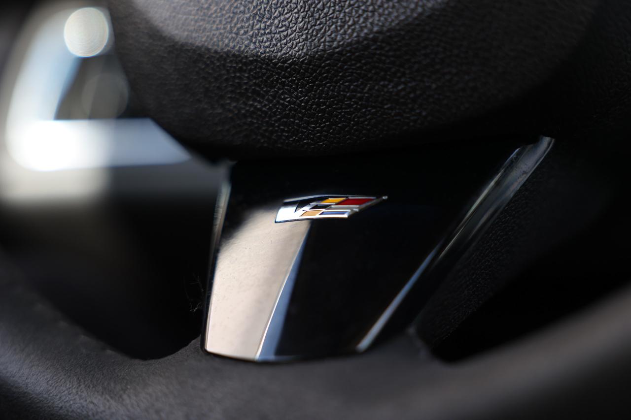 Cadillac CTS-V Wagon  2012