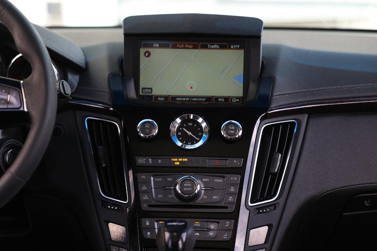 Cadillac CTS-V Wagon  2012