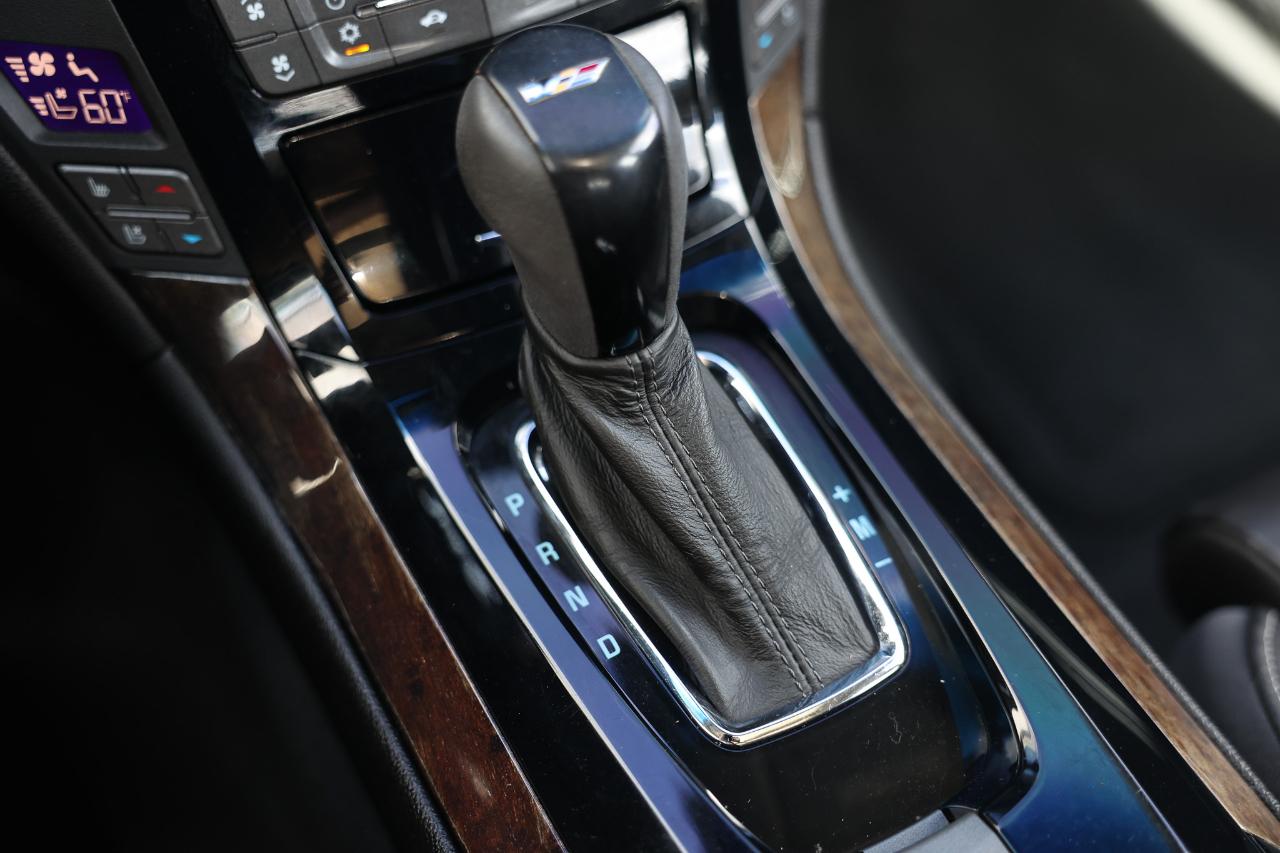 Cadillac CTS-V Wagon  2012