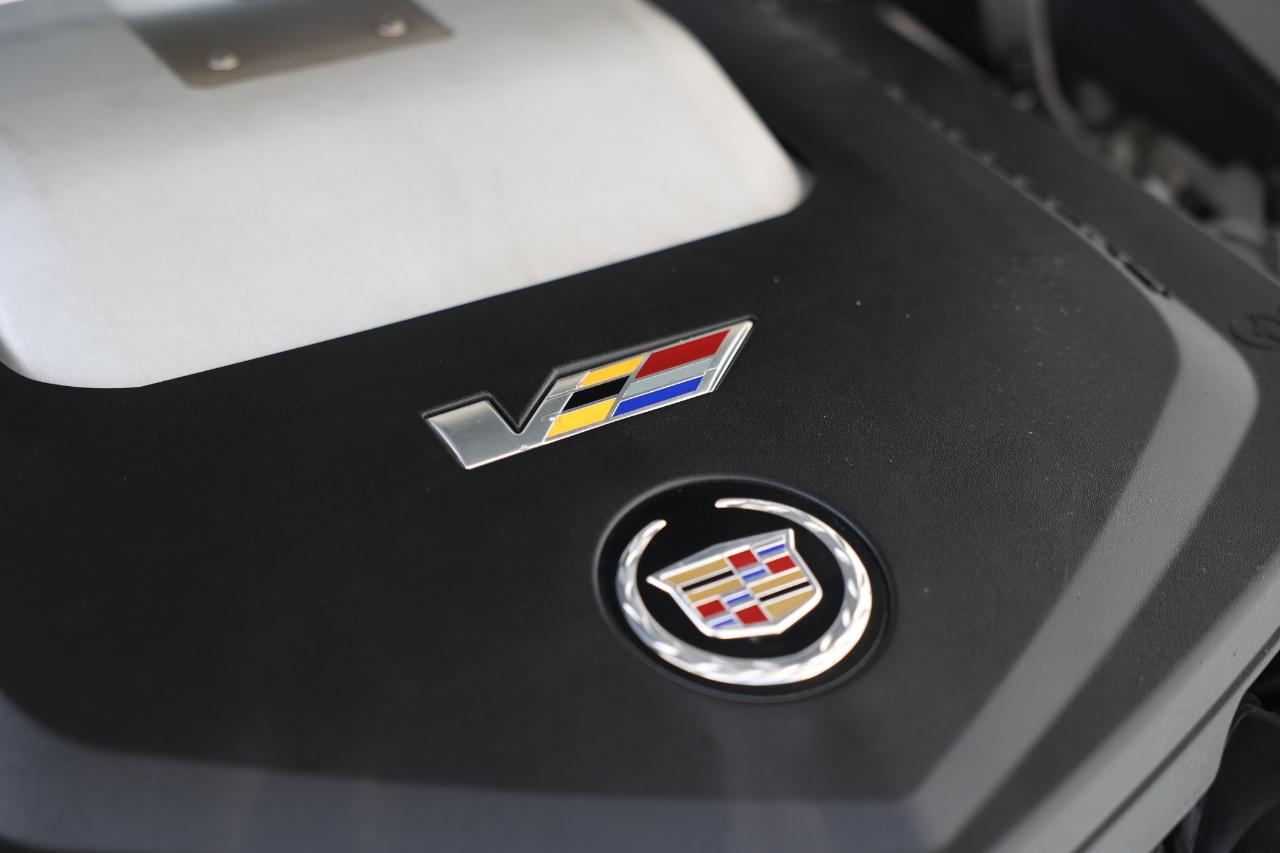 Cadillac CTS-V Wagon  2012