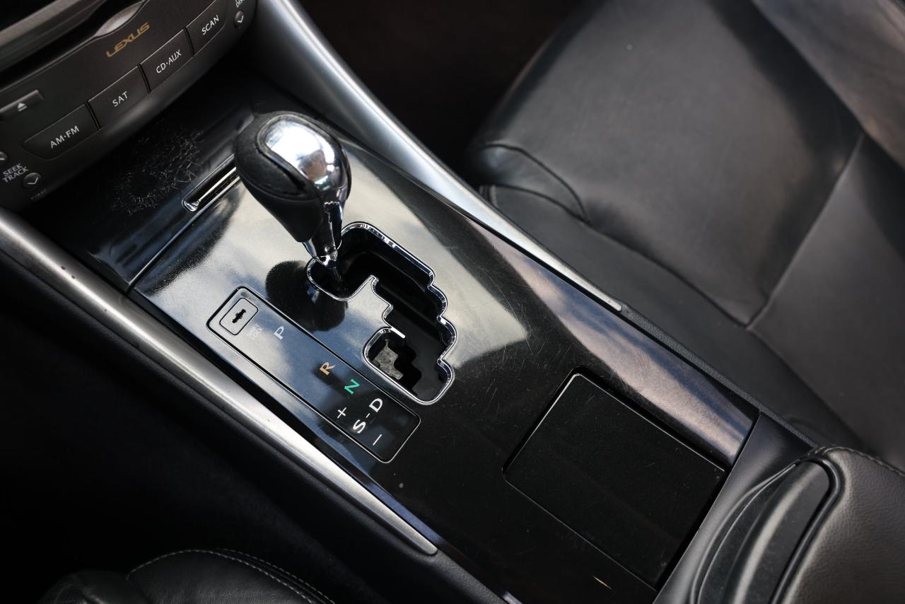 Lexus IS 250  2011