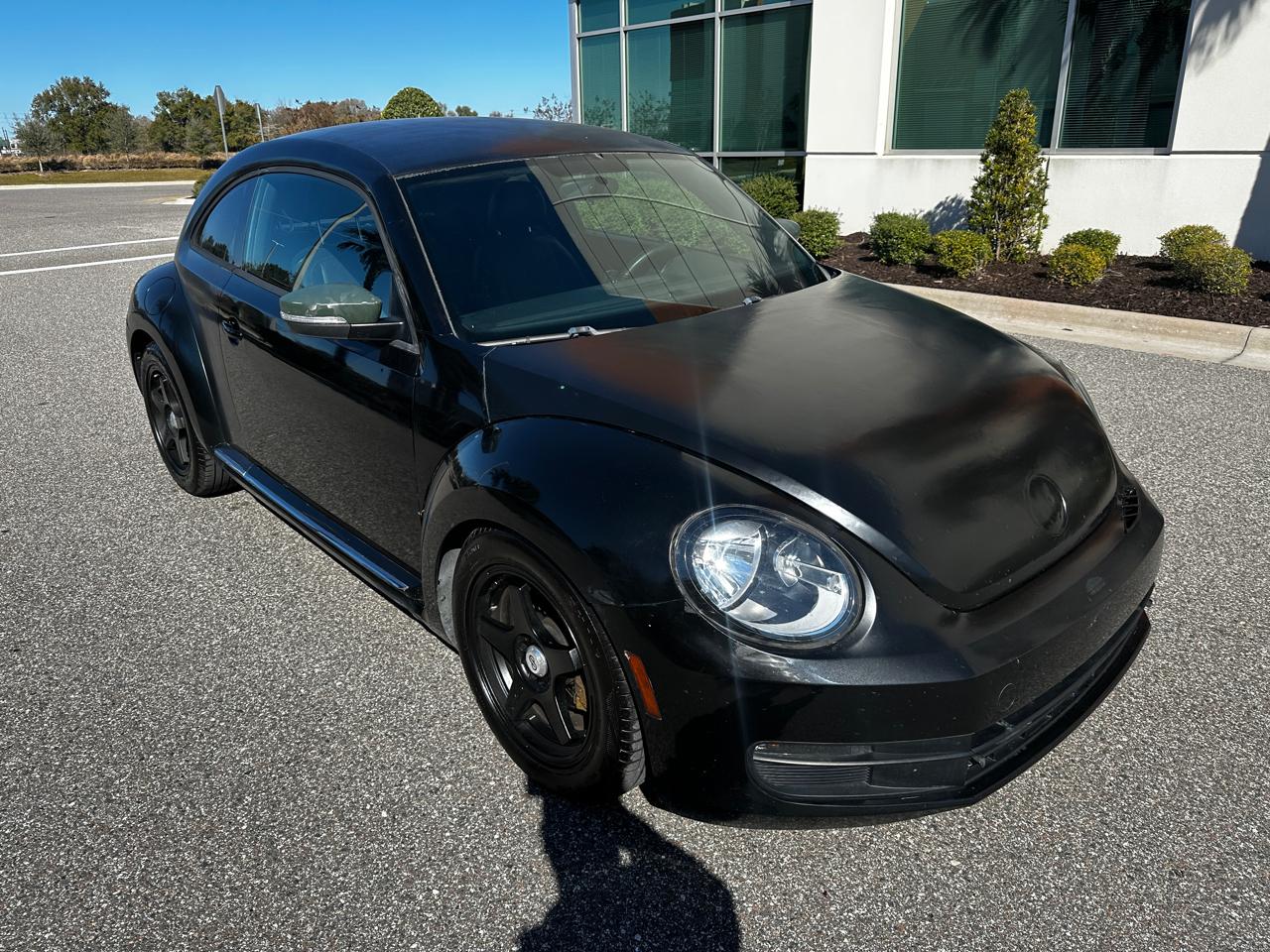 Volkswagen Beetle  2012