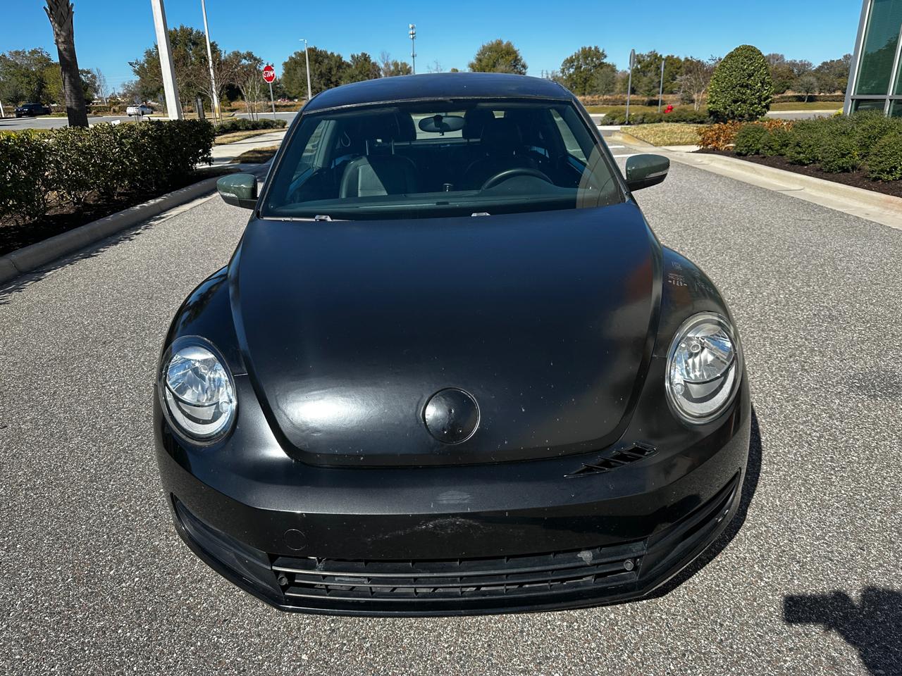 Volkswagen Beetle  2012