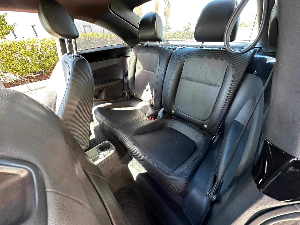 Volkswagen Beetle  2012