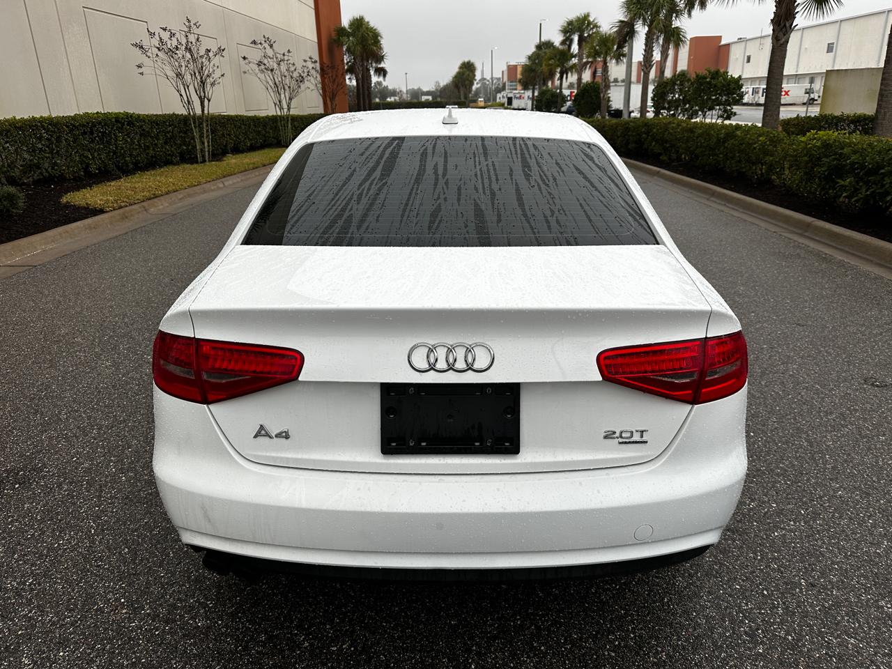 Audi A4  2013