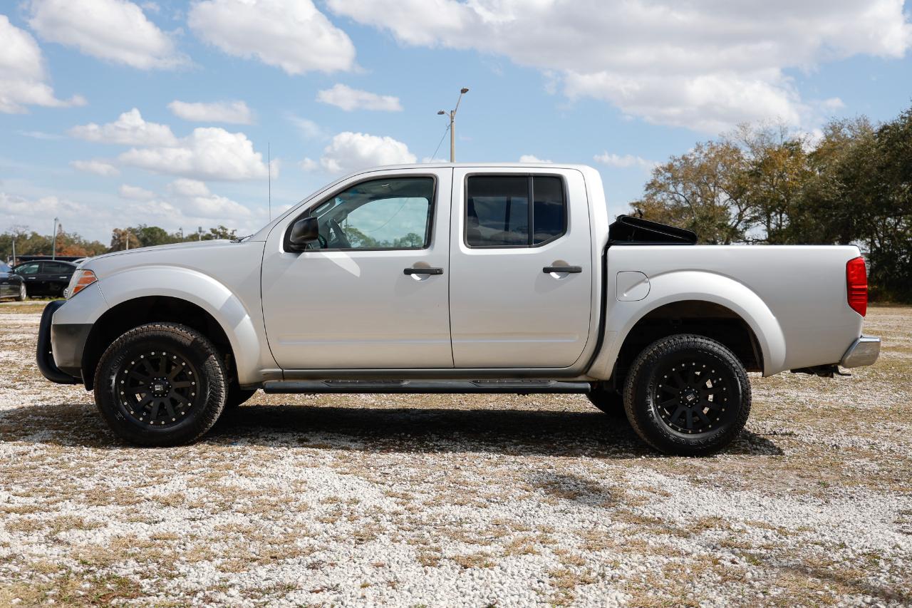 Nissan Frontier  2015