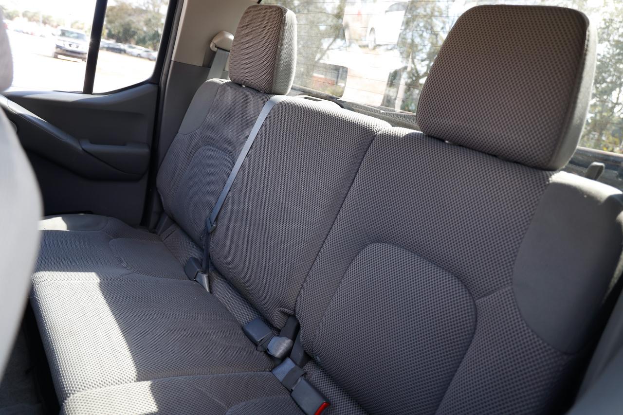 Nissan Frontier  2015