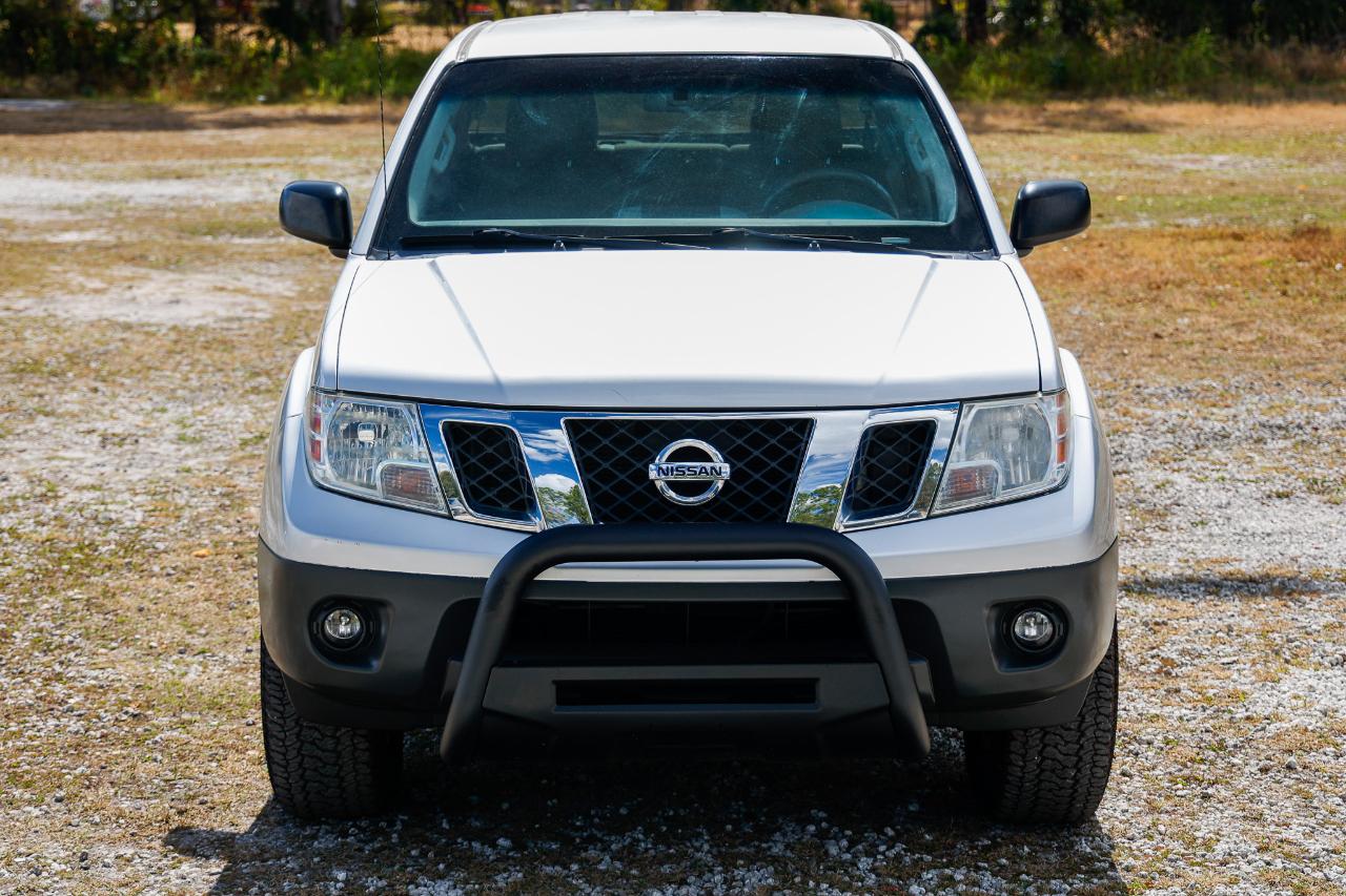 Nissan Frontier  2015