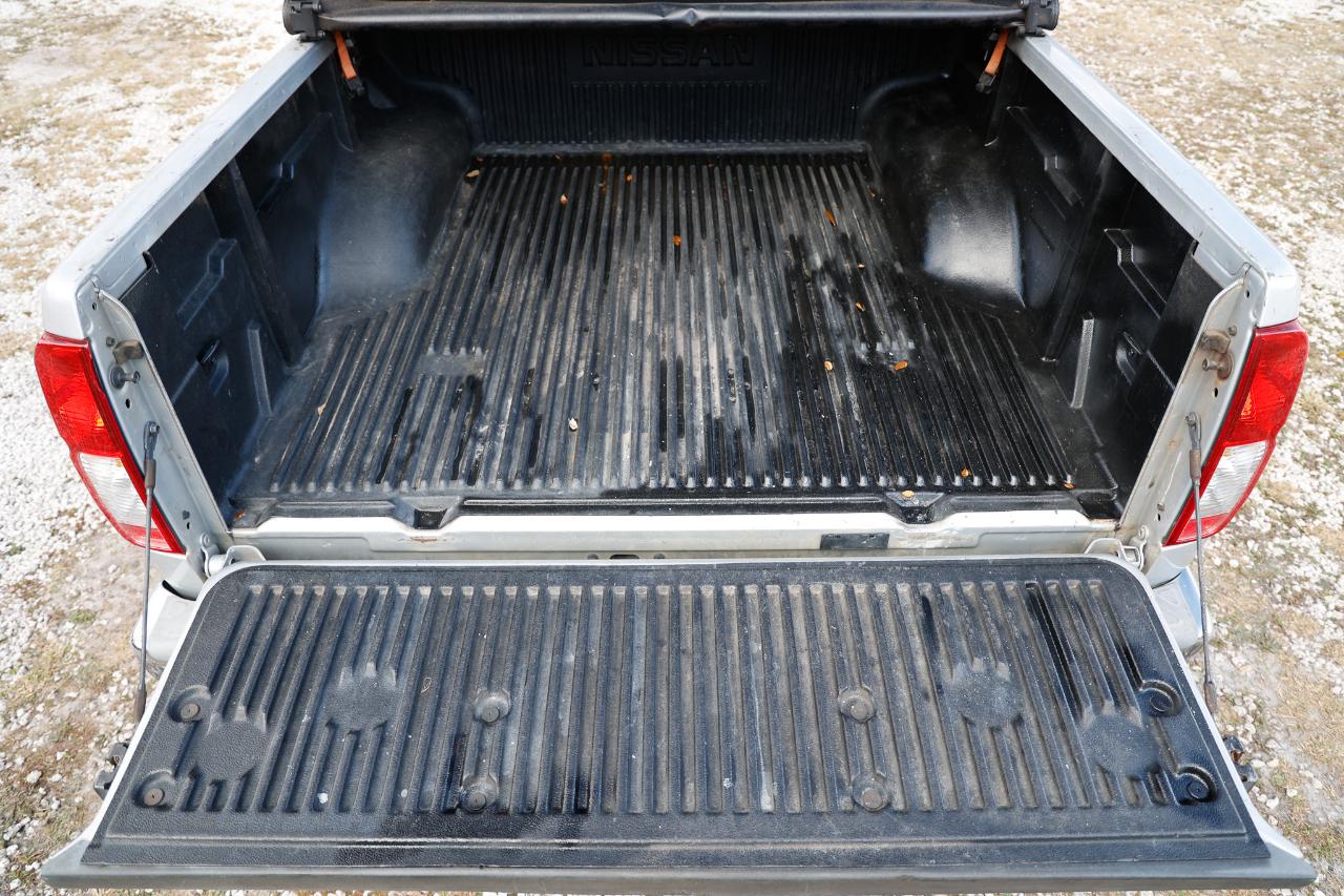 Nissan Frontier  2015