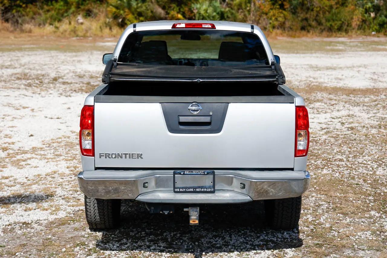 Nissan Frontier  2015