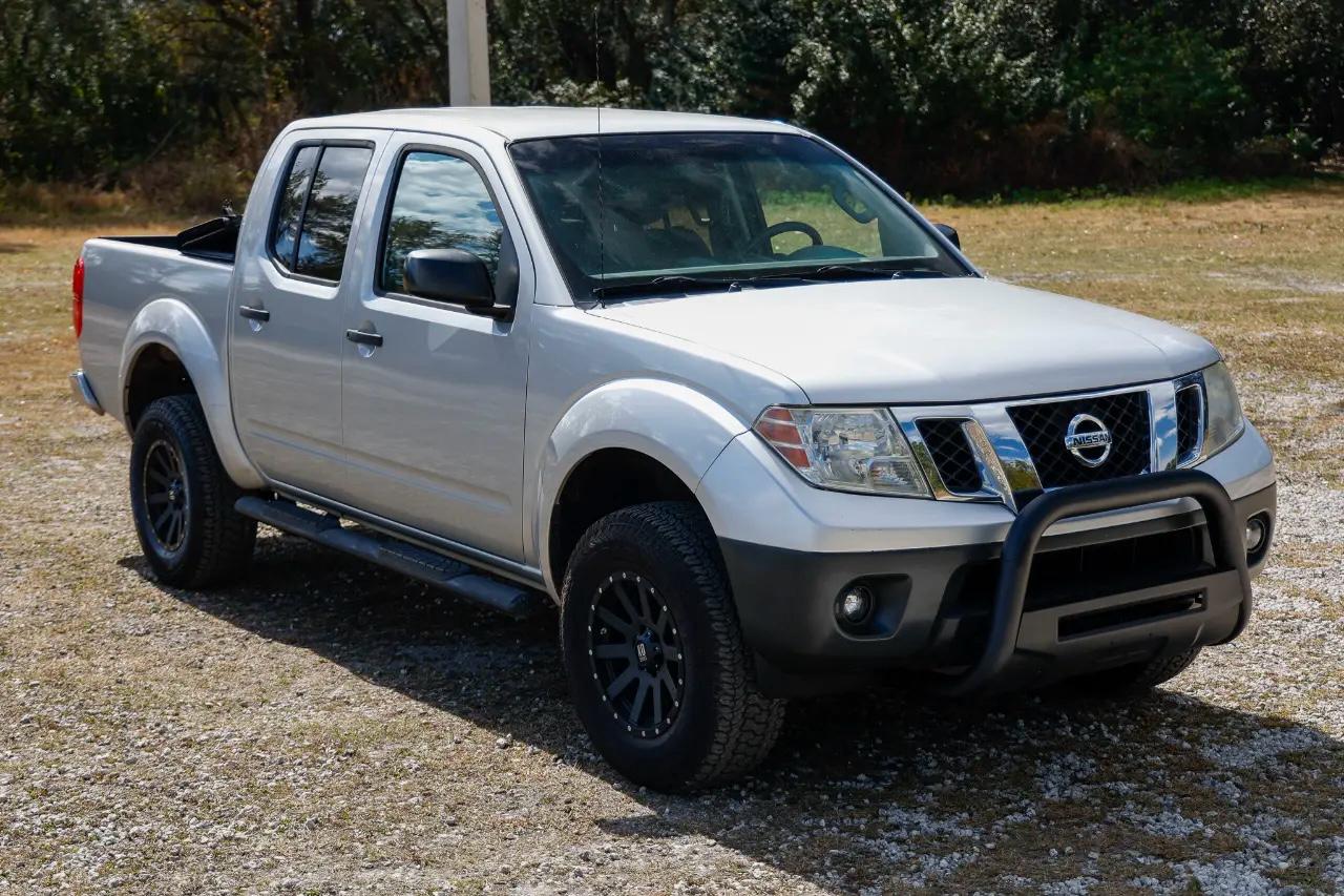 Nissan Frontier  2015