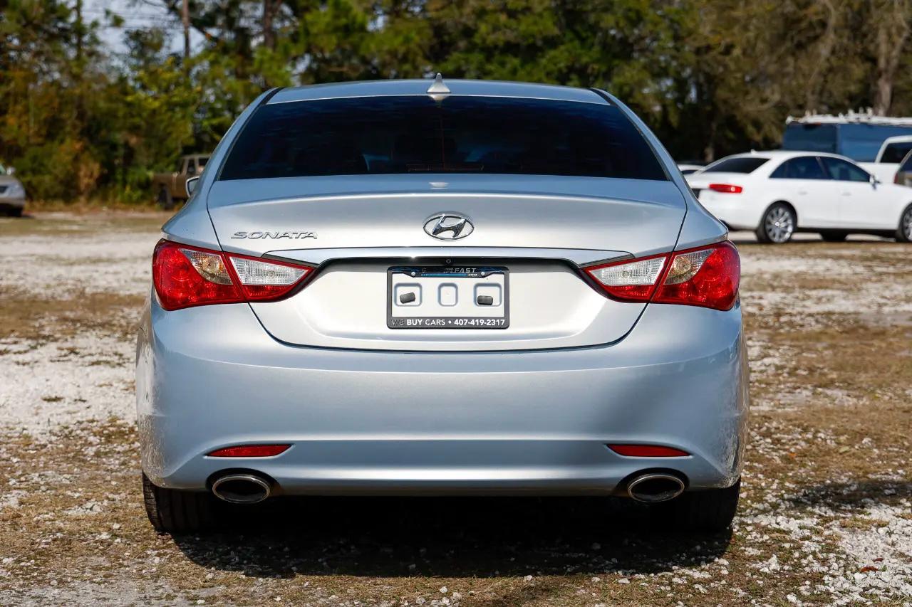 Hyundai Sonata  2013