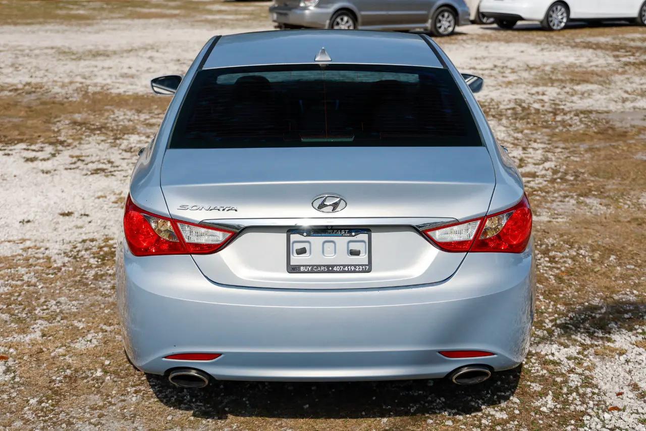 Hyundai Sonata  2013