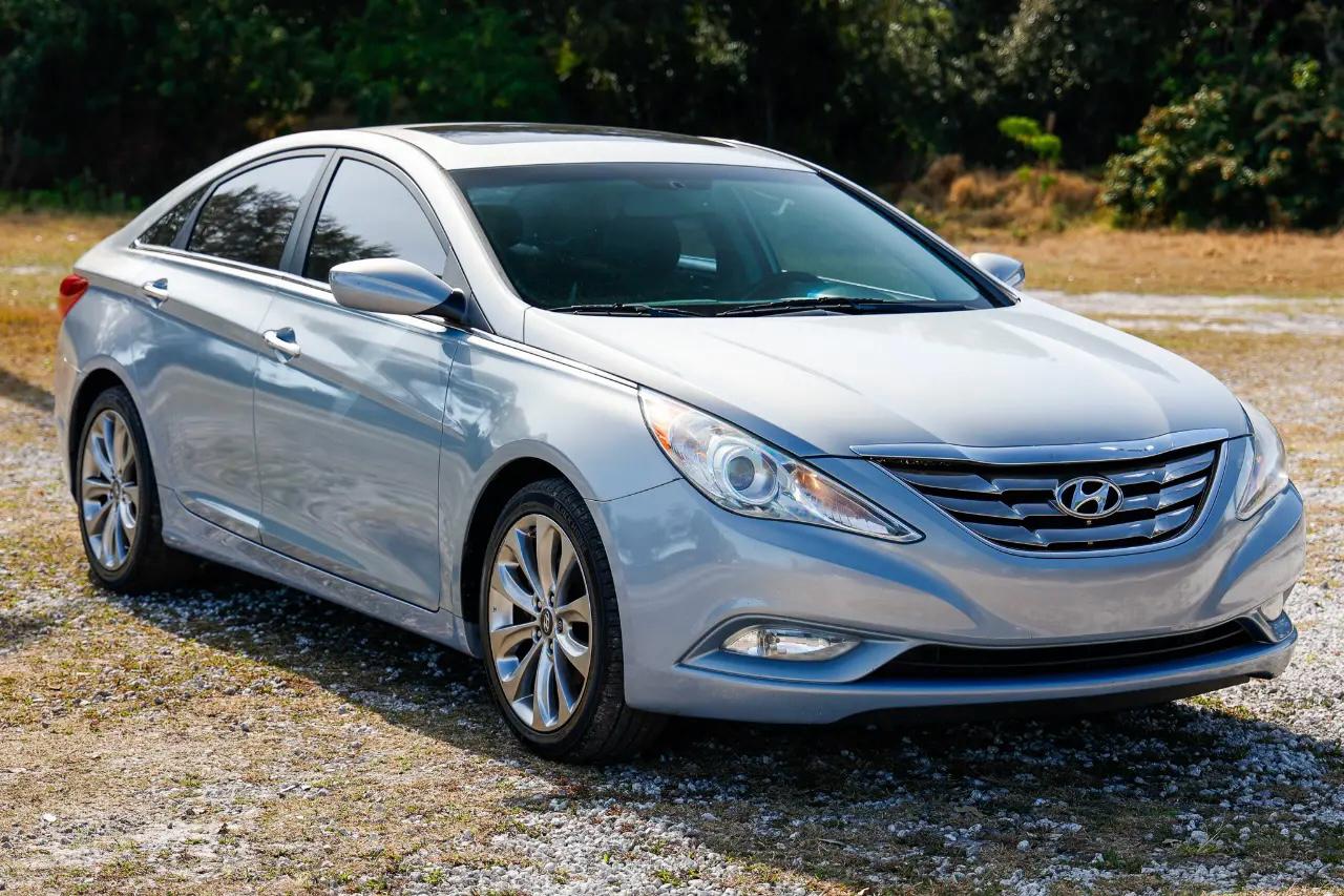 Hyundai Sonata  2013