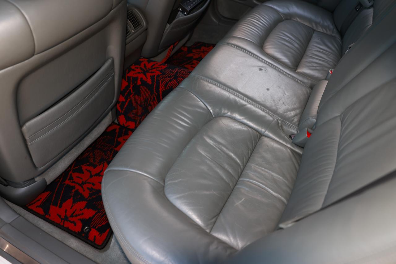 Toyota Celsior  1998