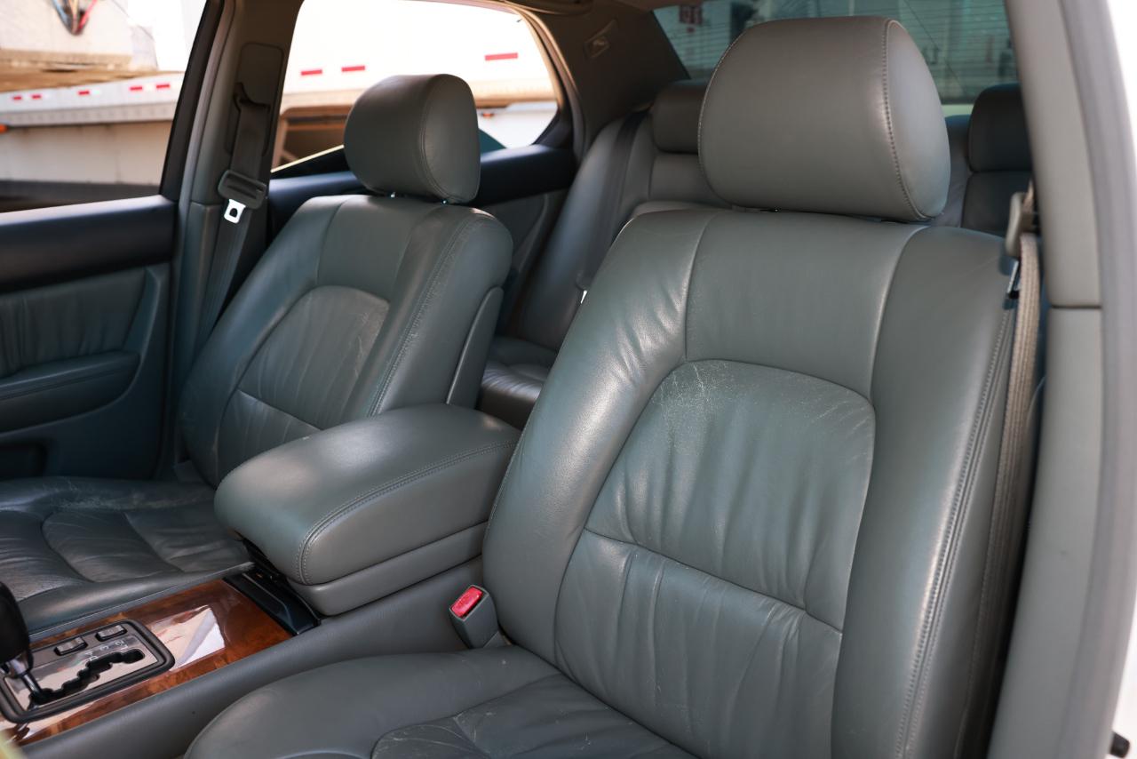 Toyota Celsior  1998