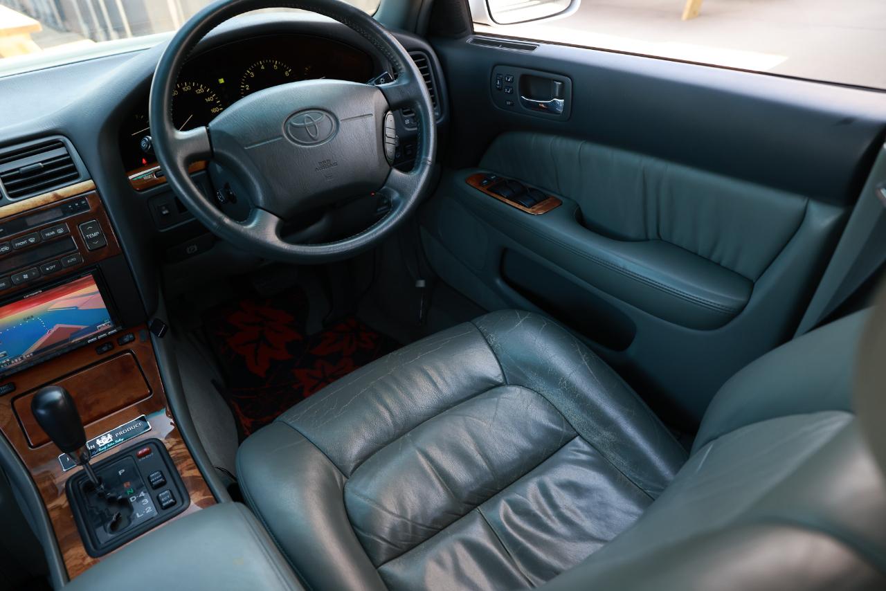 Toyota Celsior  1998