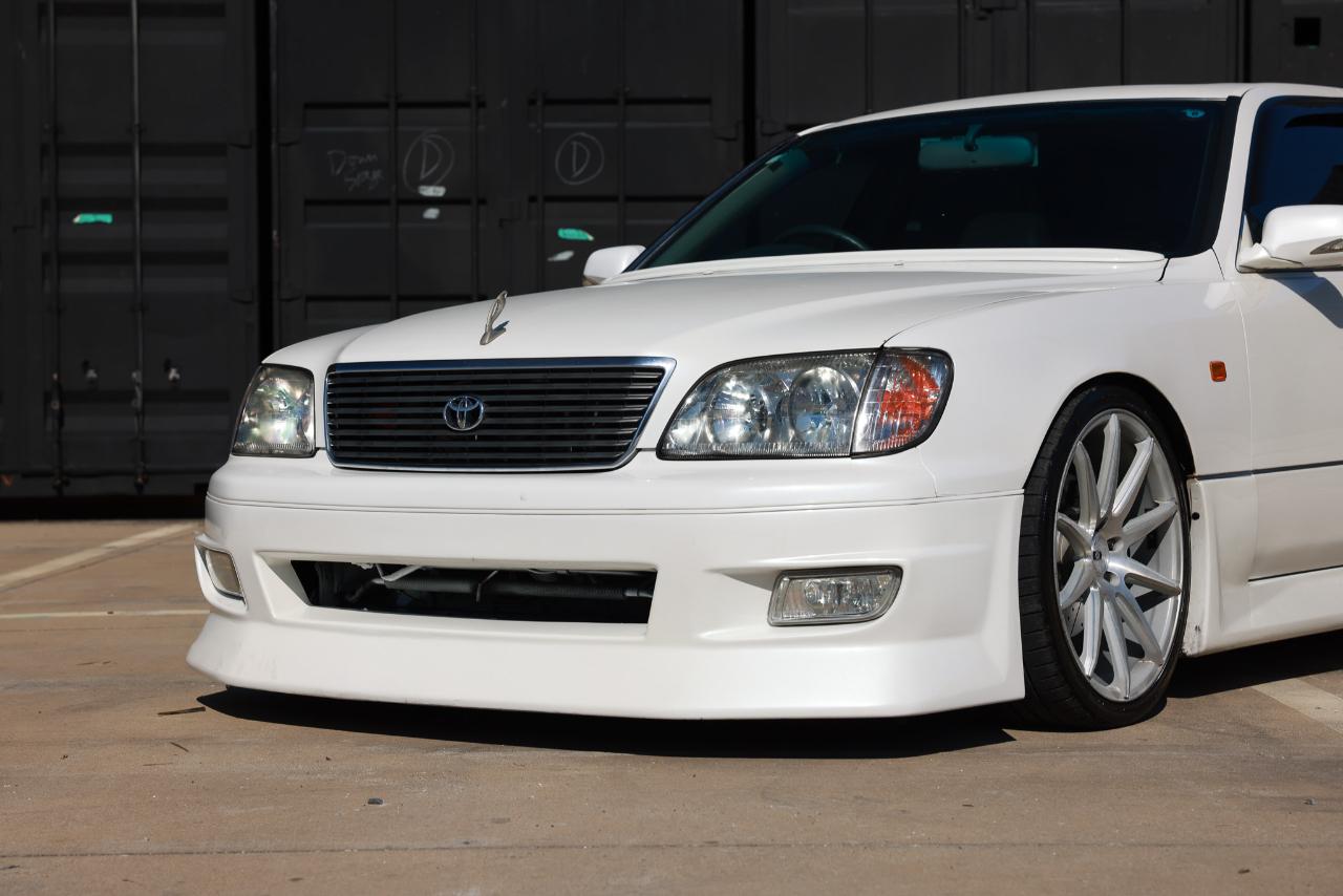 Toyota Celsior  1998