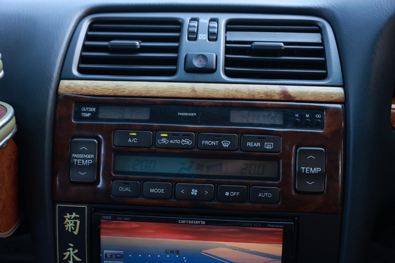 Toyota Celsior  1998