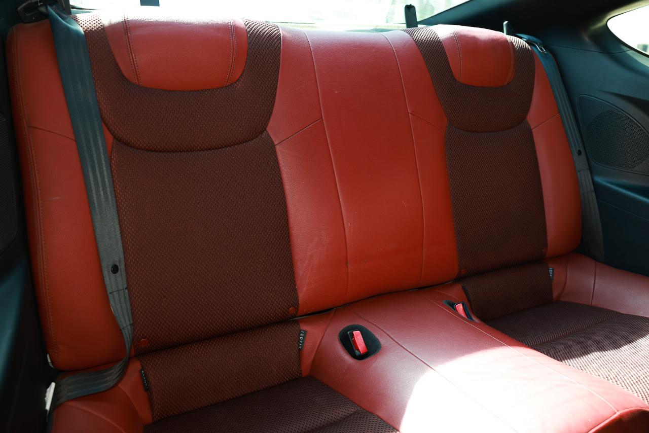 Hyundai Genesis  2013