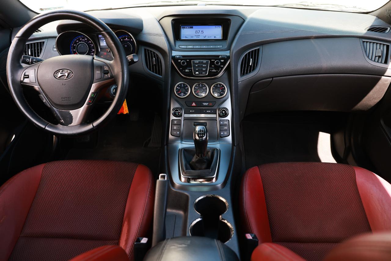 Hyundai Genesis  2013