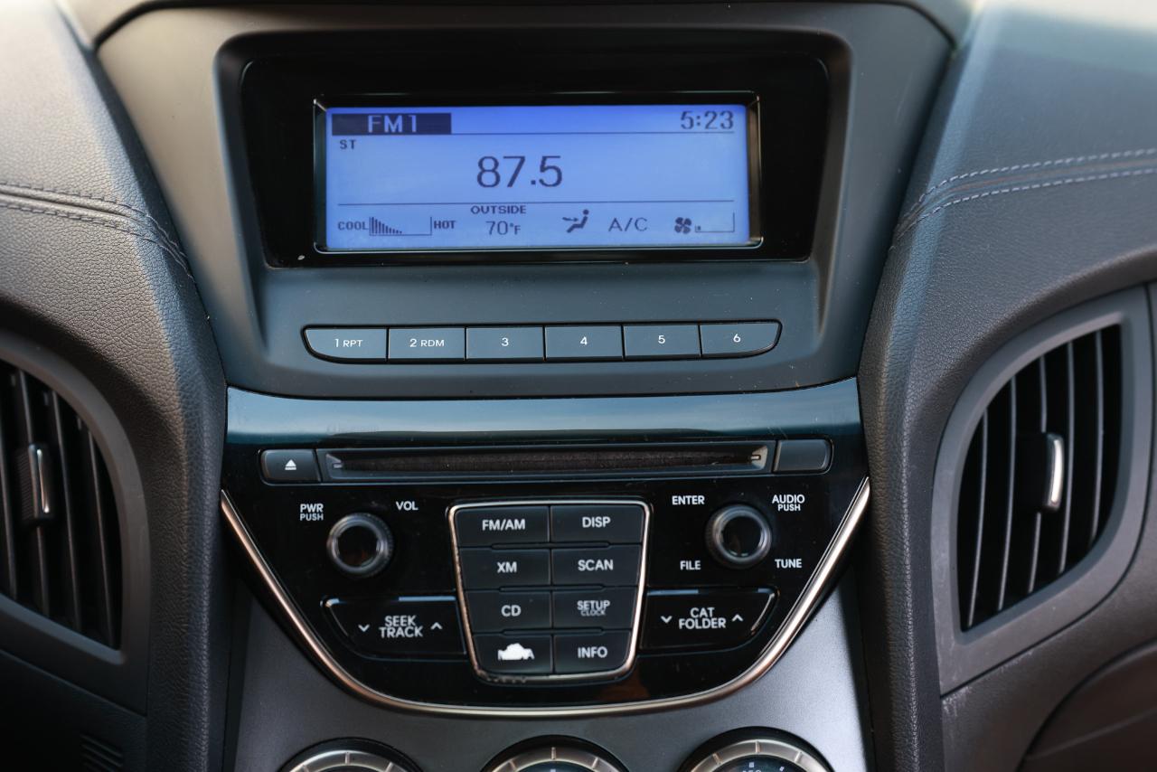 Hyundai Genesis  2013