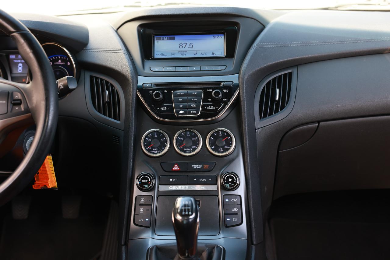 Hyundai Genesis  2013