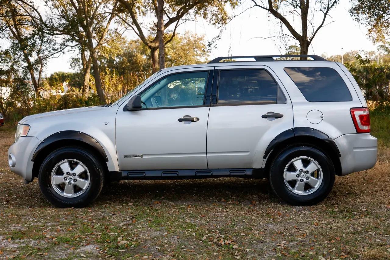 Ford Escape  2008