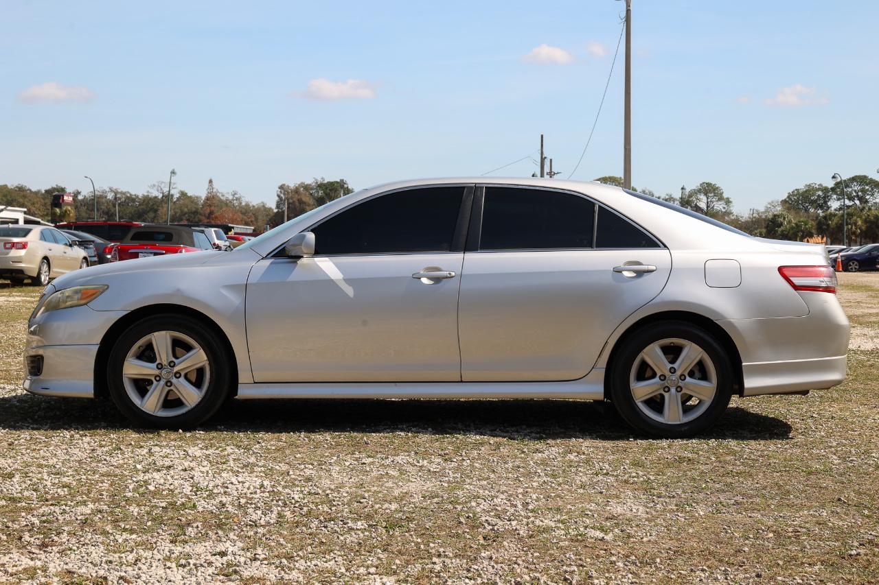 Toyota Camry  2011