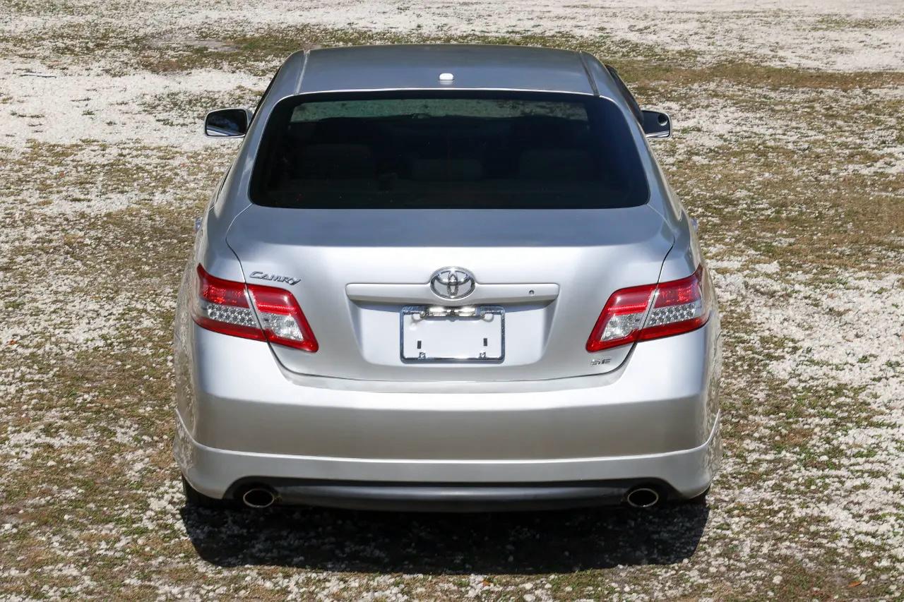 Toyota Camry  2011