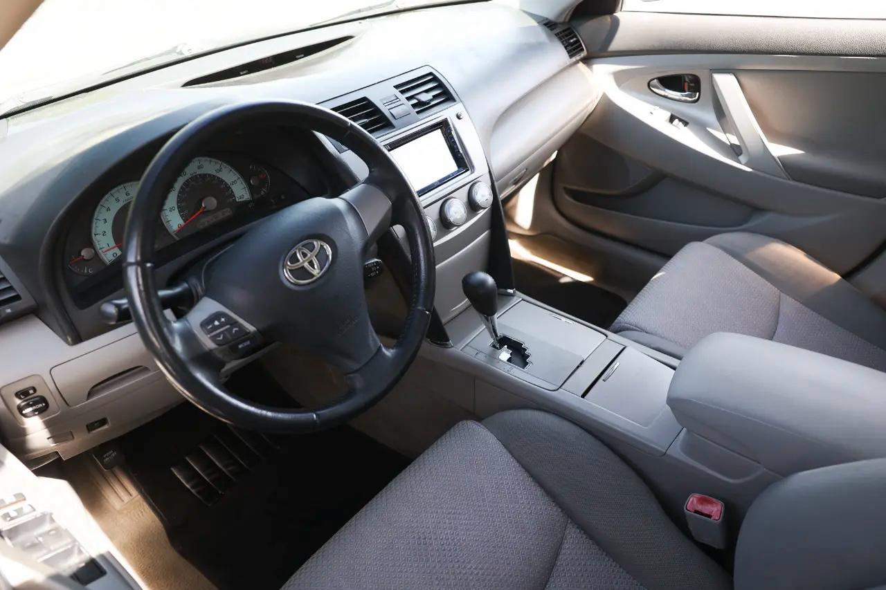 Toyota Camry  2011