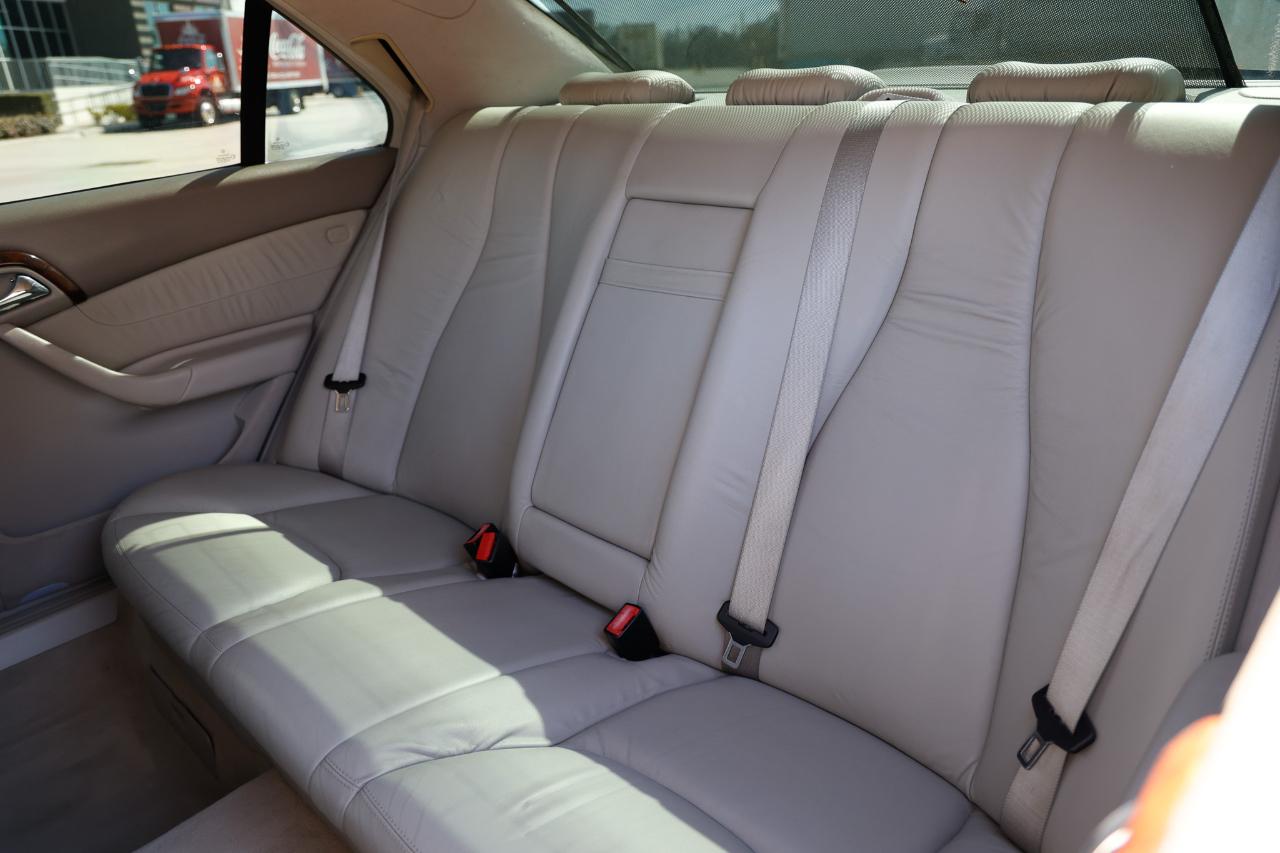 Mercedes-Benz S-Class  2001