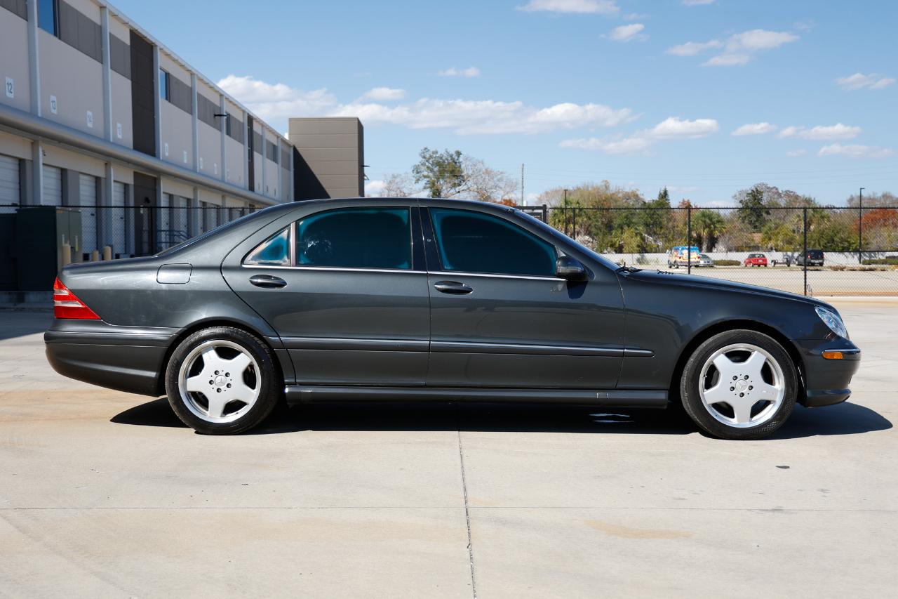 Mercedes-Benz S-Class  2001
