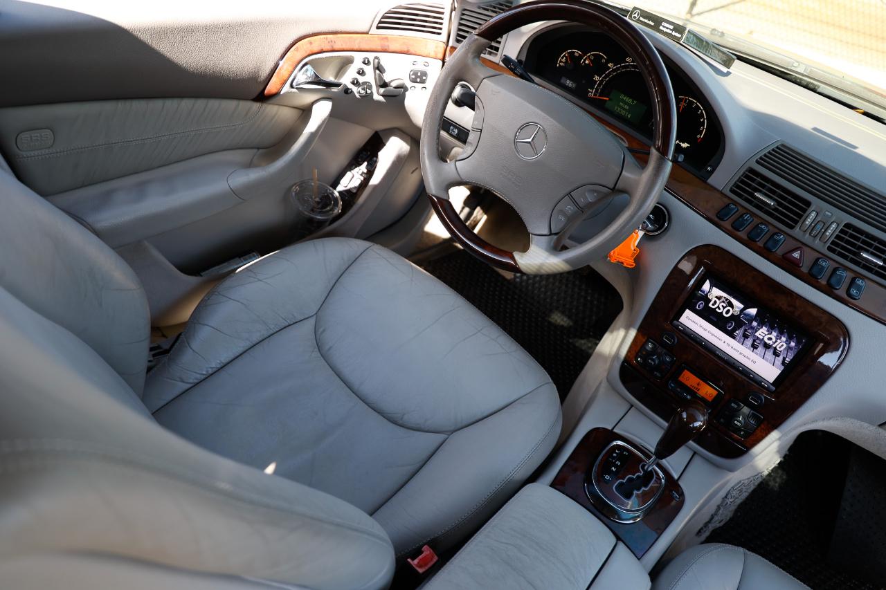 Mercedes-Benz S-Class  2001