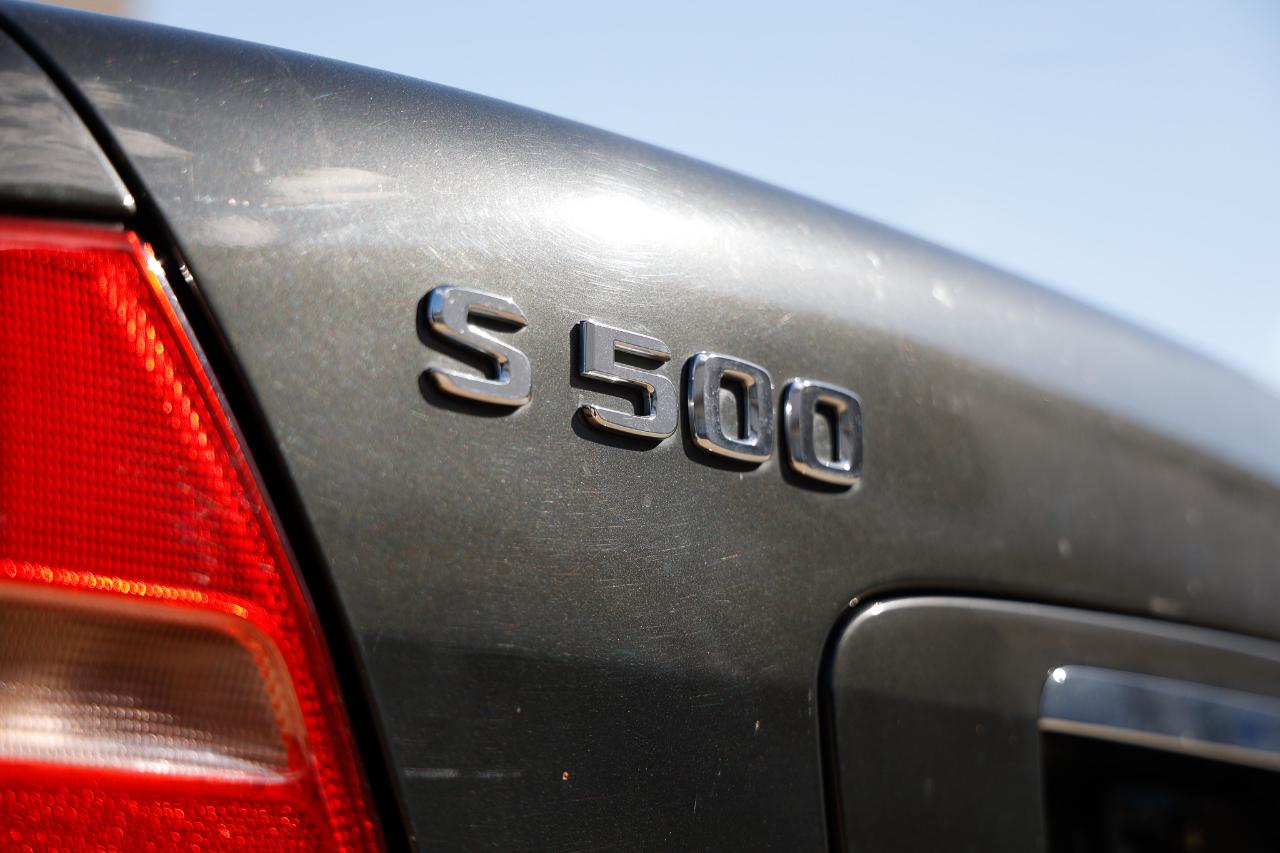 Mercedes-Benz S-Class  2001