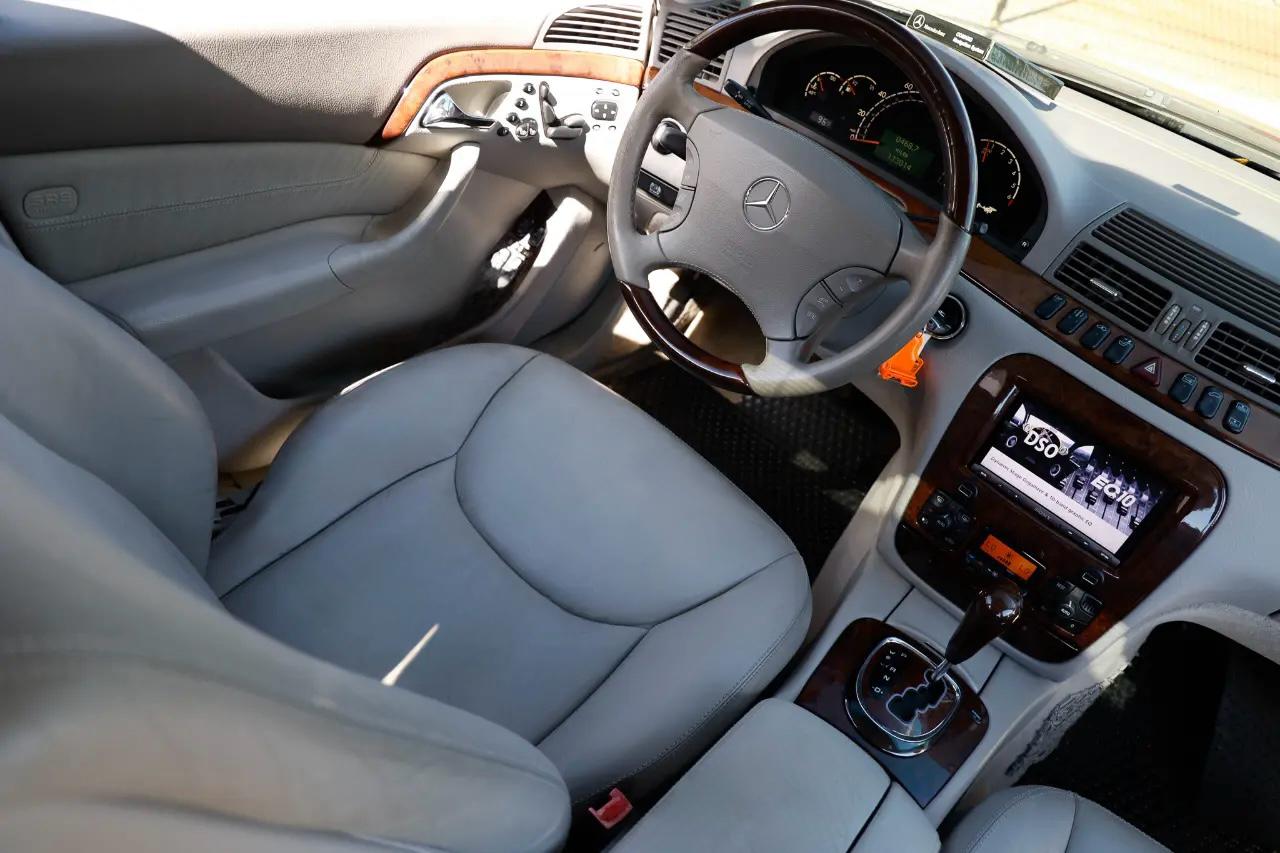 Mercedes-Benz S-Class  2001