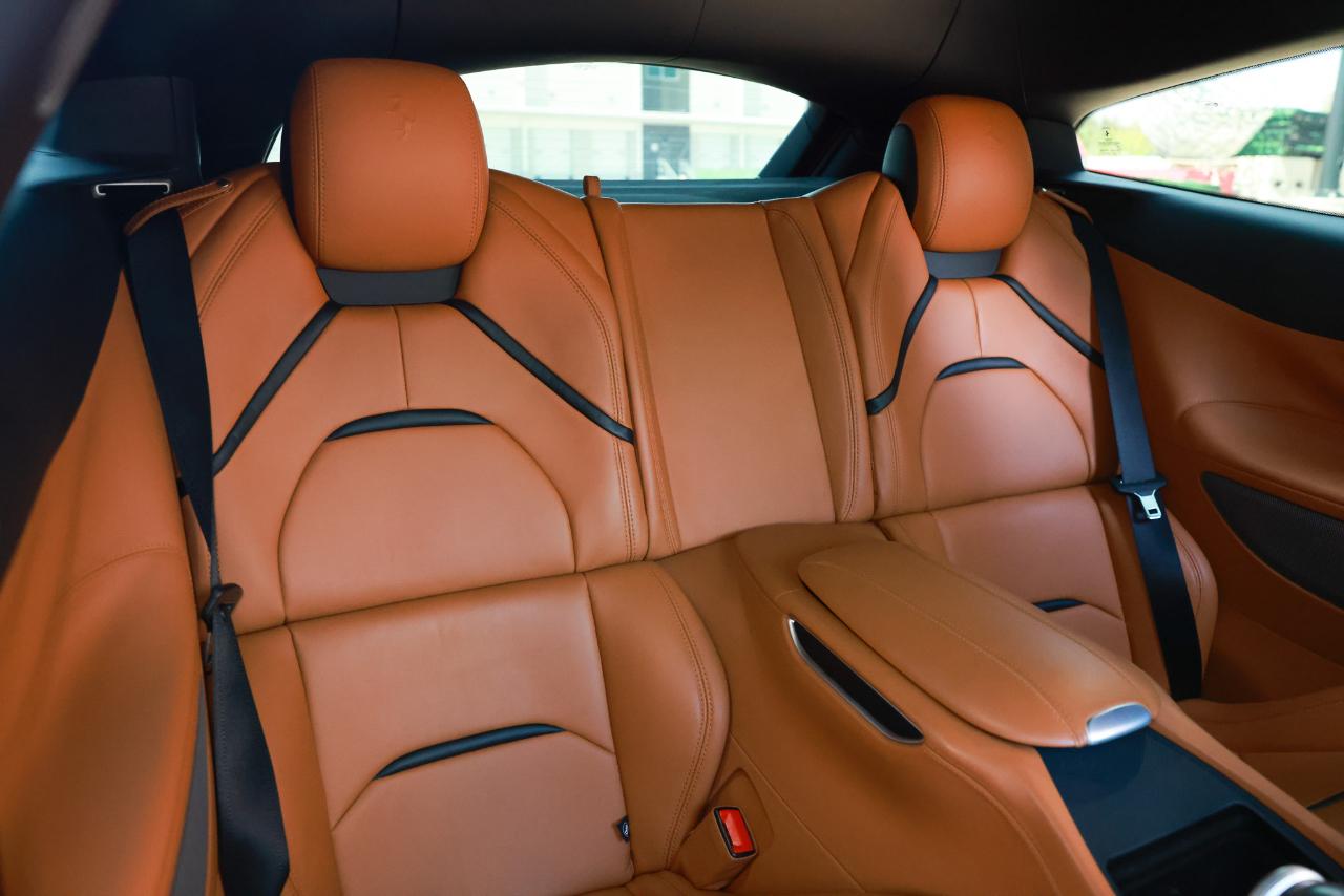 Ferrari GTC4Lusso  2019