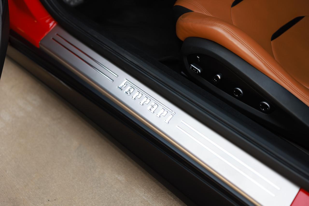 Ferrari GTC4Lusso  2019