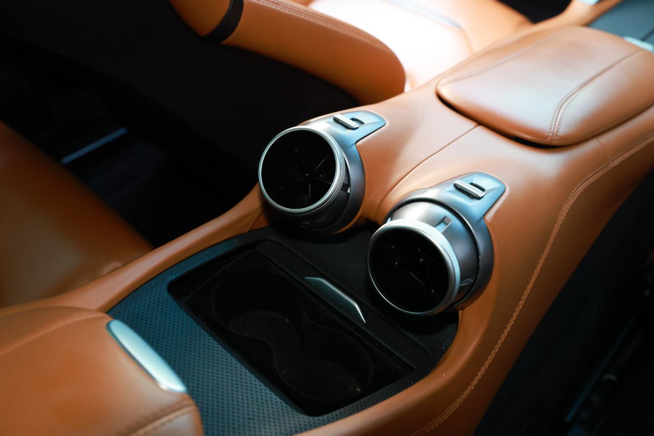 Ferrari GTC4Lusso  2019