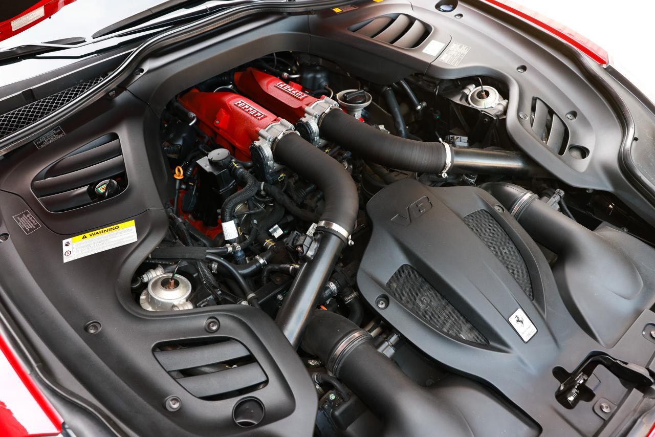 Ferrari GTC4Lusso  2019