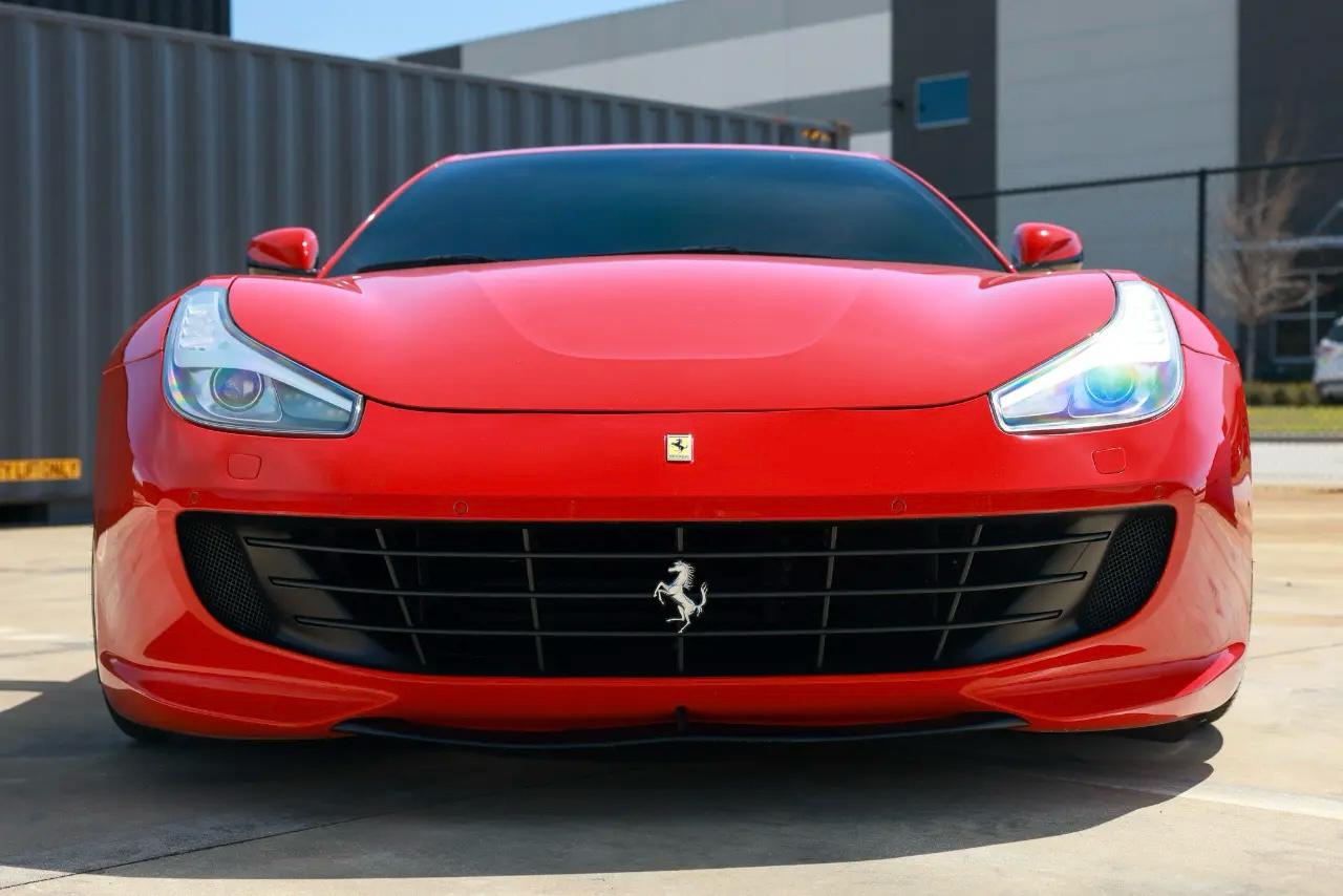 Ferrari GTC4Lusso  2019